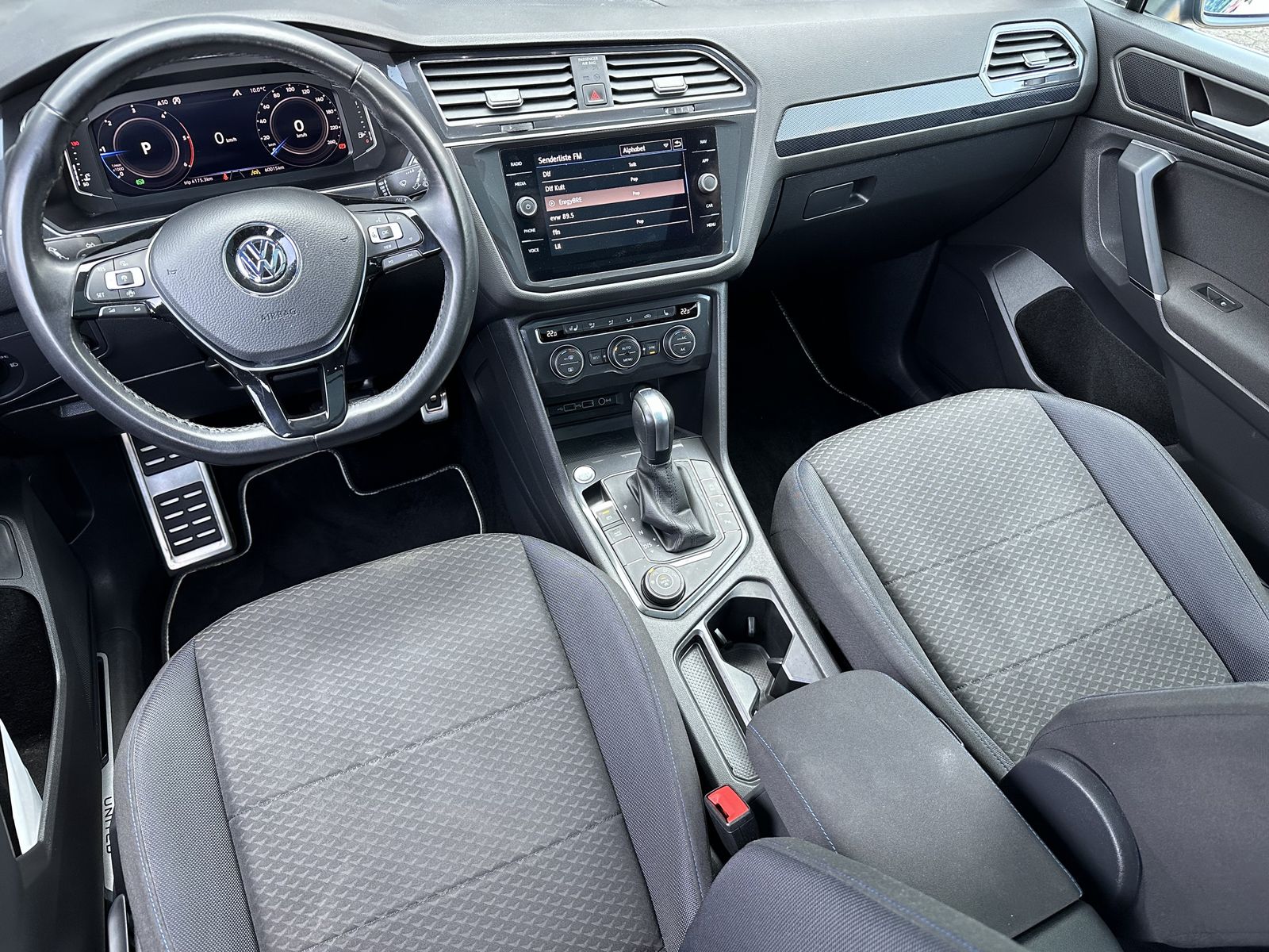 Fahrzeugabbildung Volkswagen Tiguan Allspace 4M 7-Sitzer NAV+LED+PANO+HEAD-UP