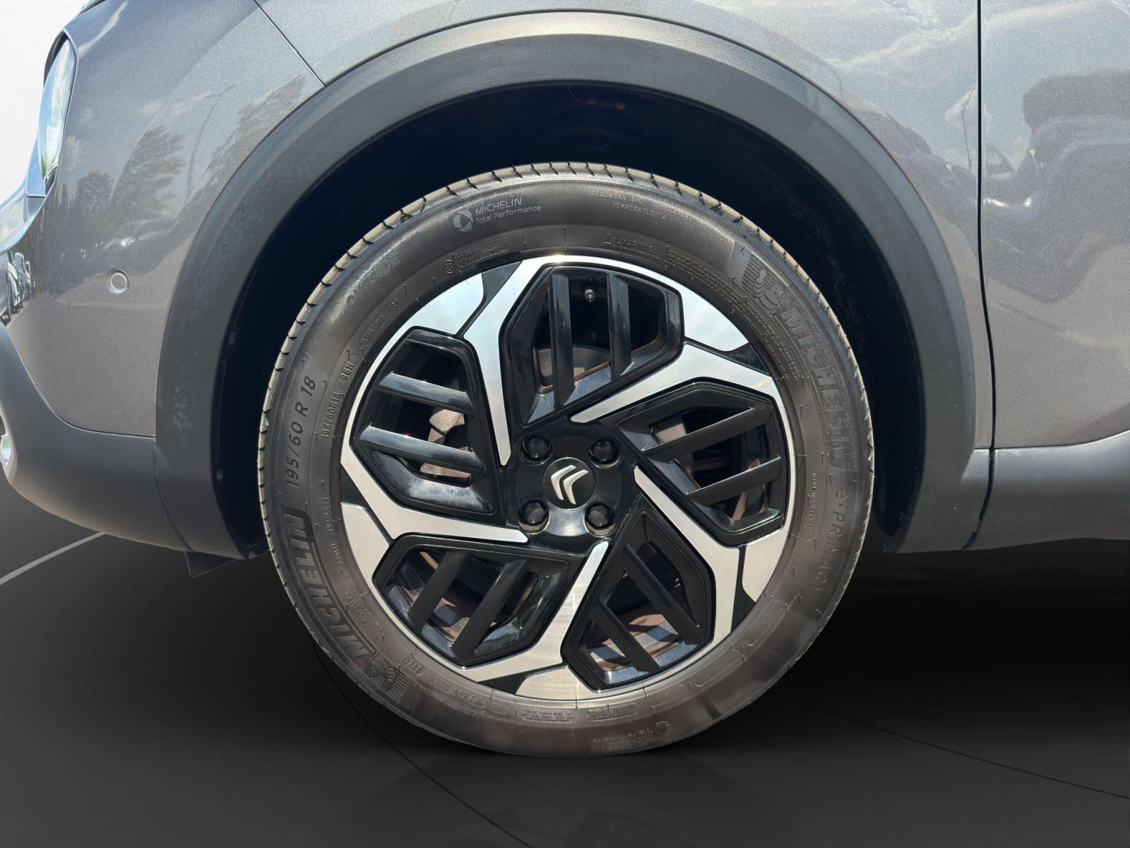 Citroën C4 PT130 EAT8 Max Kamera vorn/hinten PDC ACC SHZ