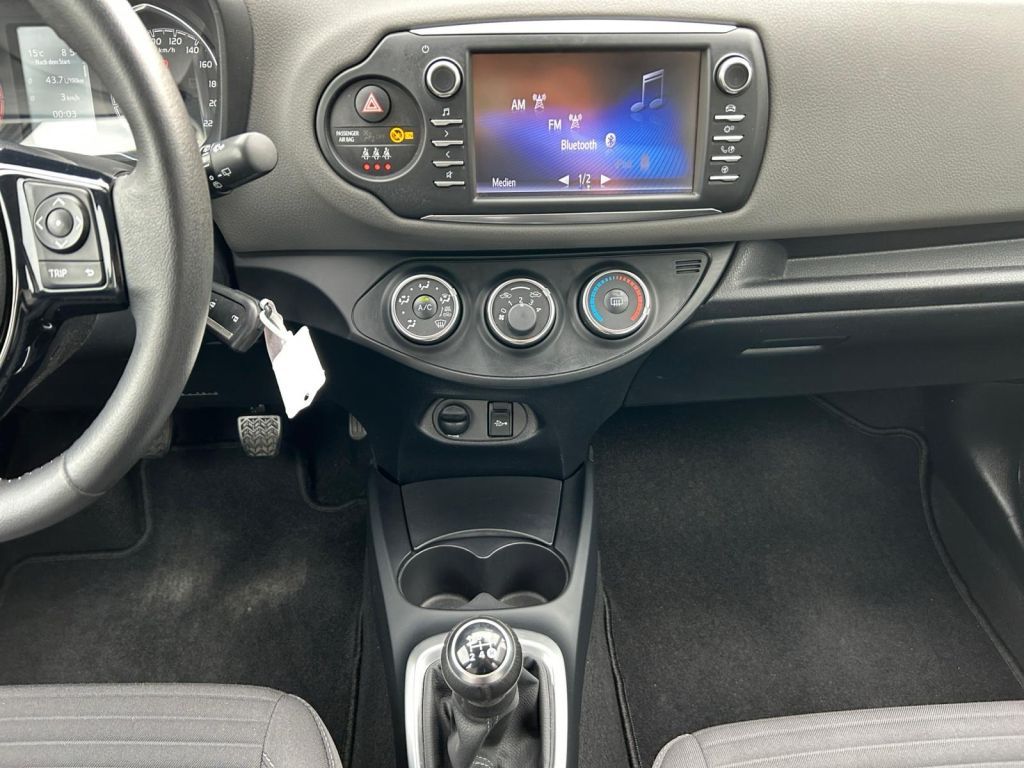 Fahrzeugabbildung Toyota Yaris 1.0 VVT-i Comfort