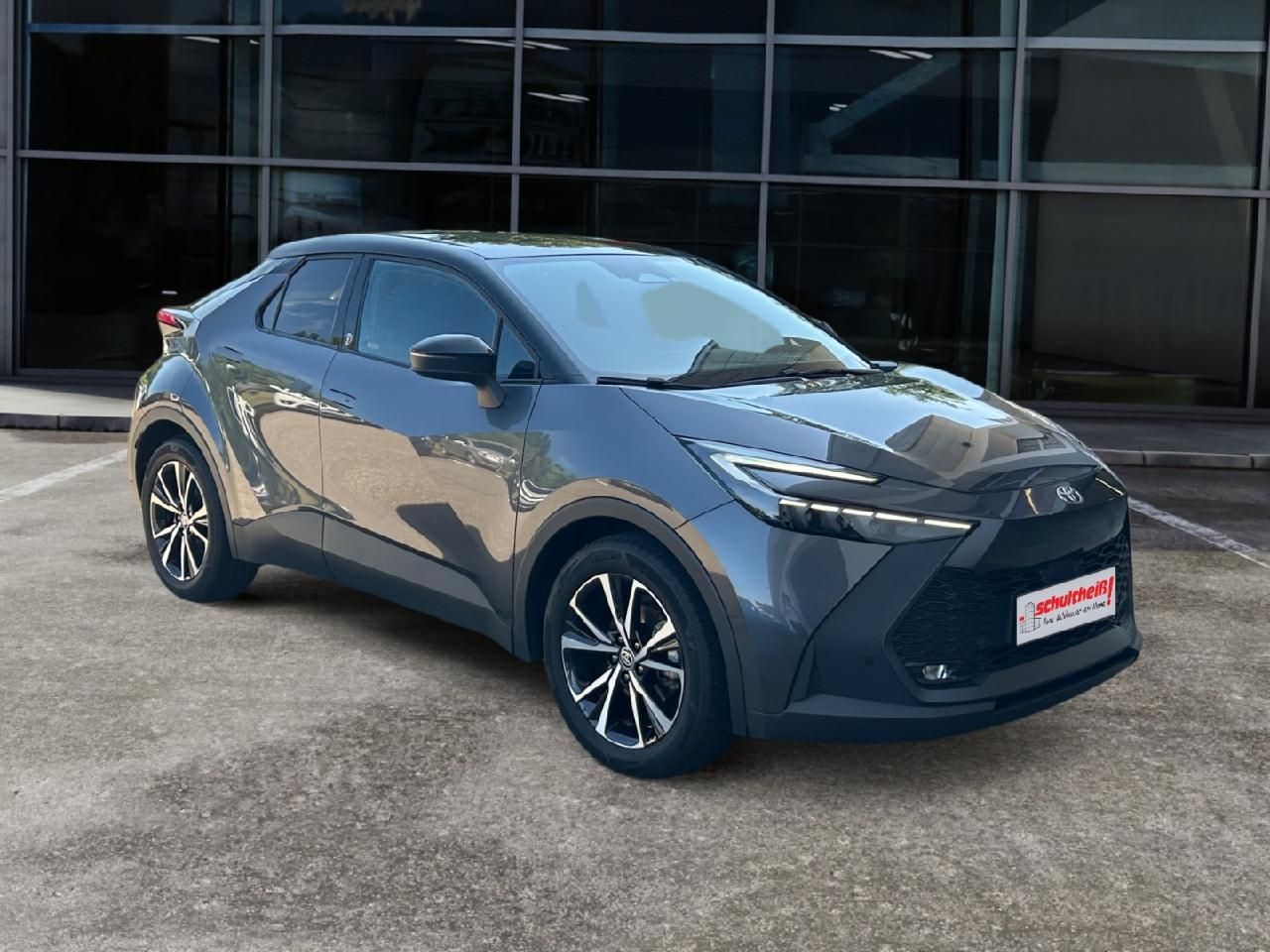 Fahrzeugabbildung Toyota C-HR Hybrid FWD Teamplayer