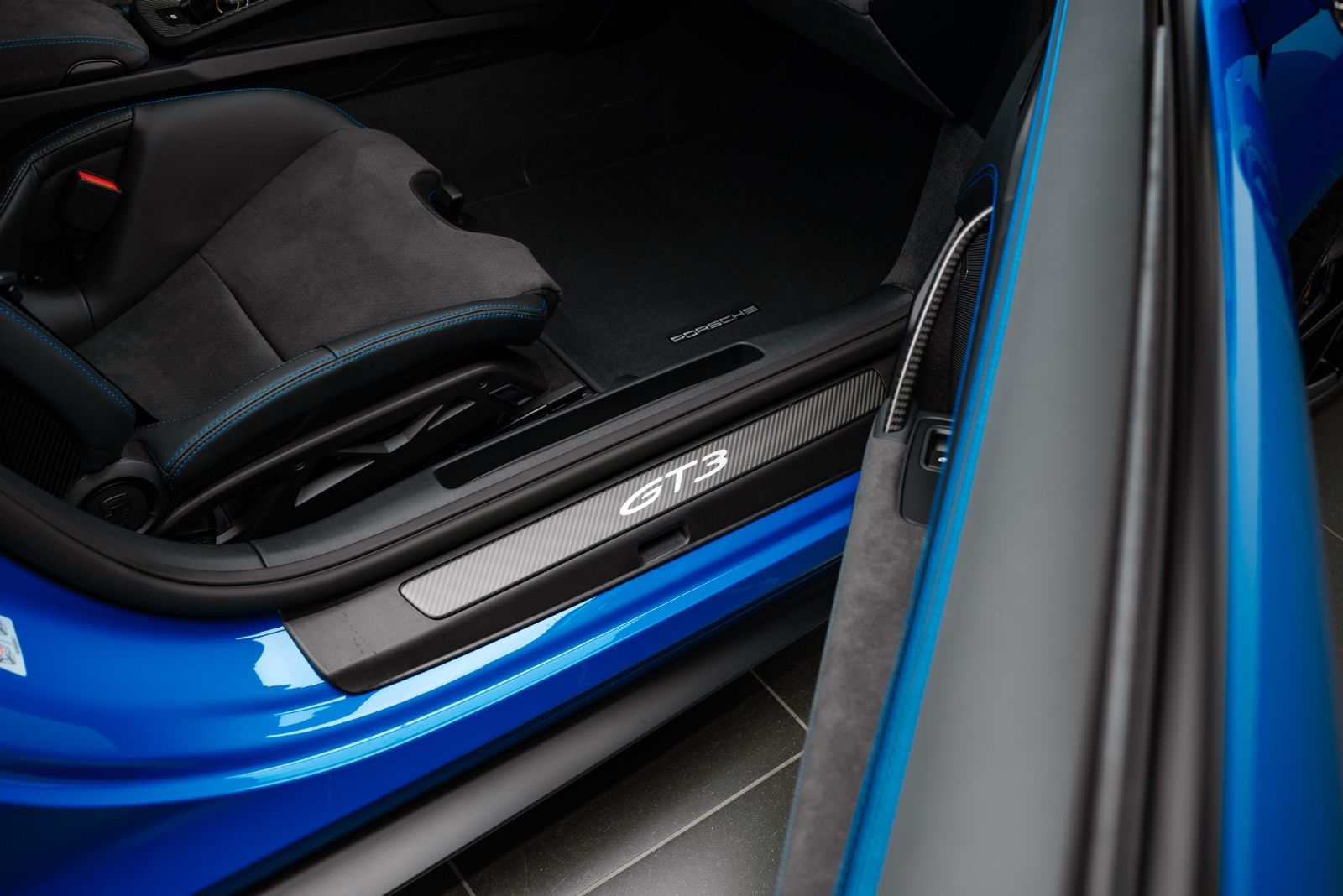 Fahrzeugabbildung Porsche 911 GT3 WEISSACH/CLUBSPORT/MAGNESIUM FELGEN/PCCB