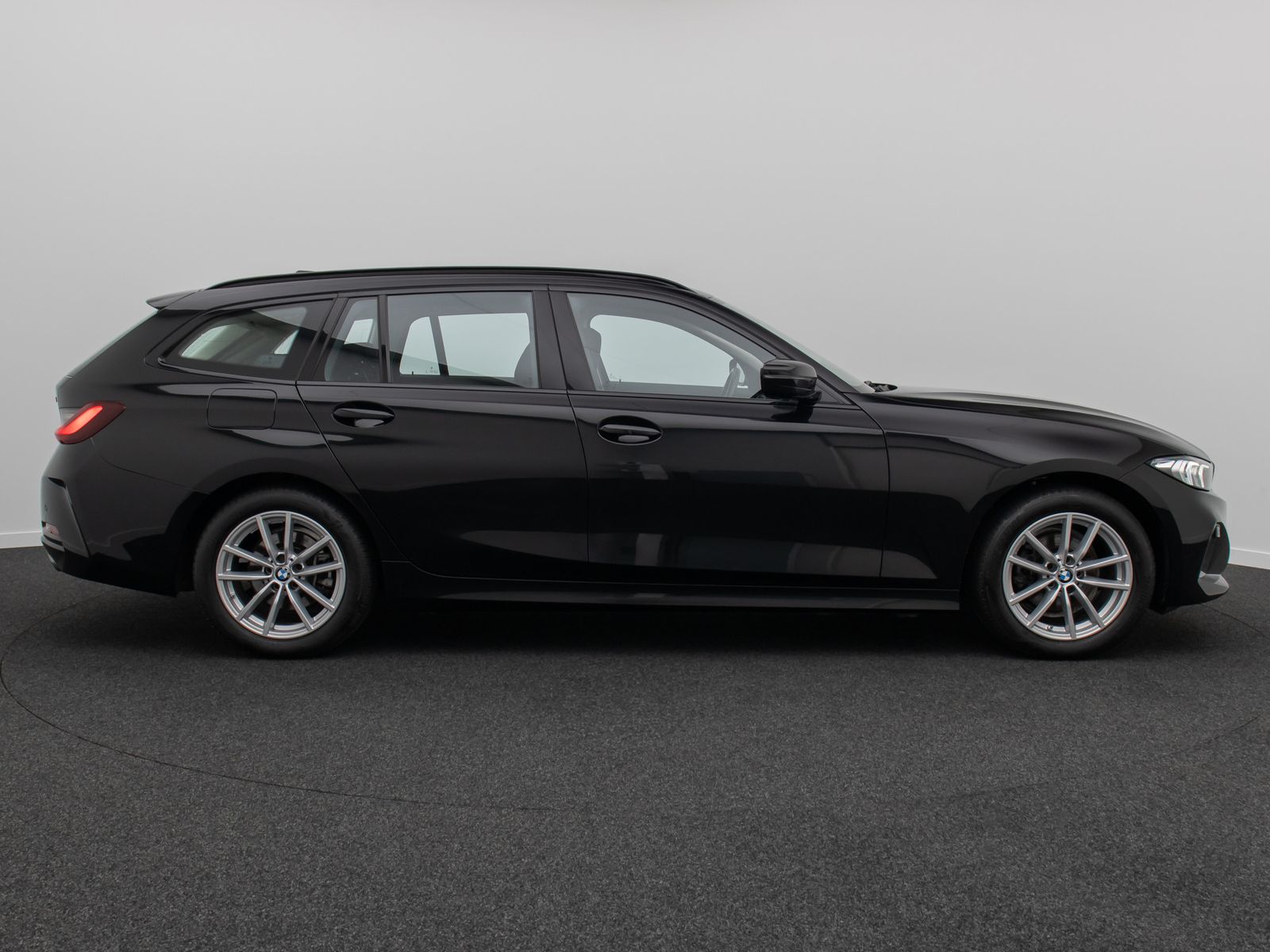 Fahrzeugabbildung BMW 318i Widscreen DAB Memory PDC GeschwindigReg