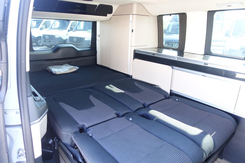 Mercedes-Benz V 220
