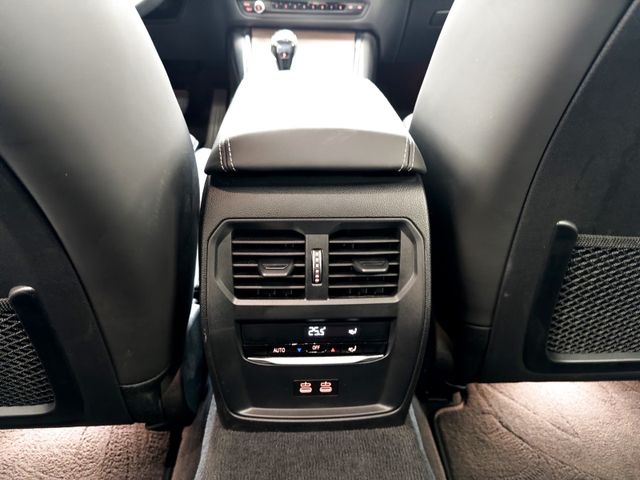 BMW 330 Luxury Line, 2021 — 14