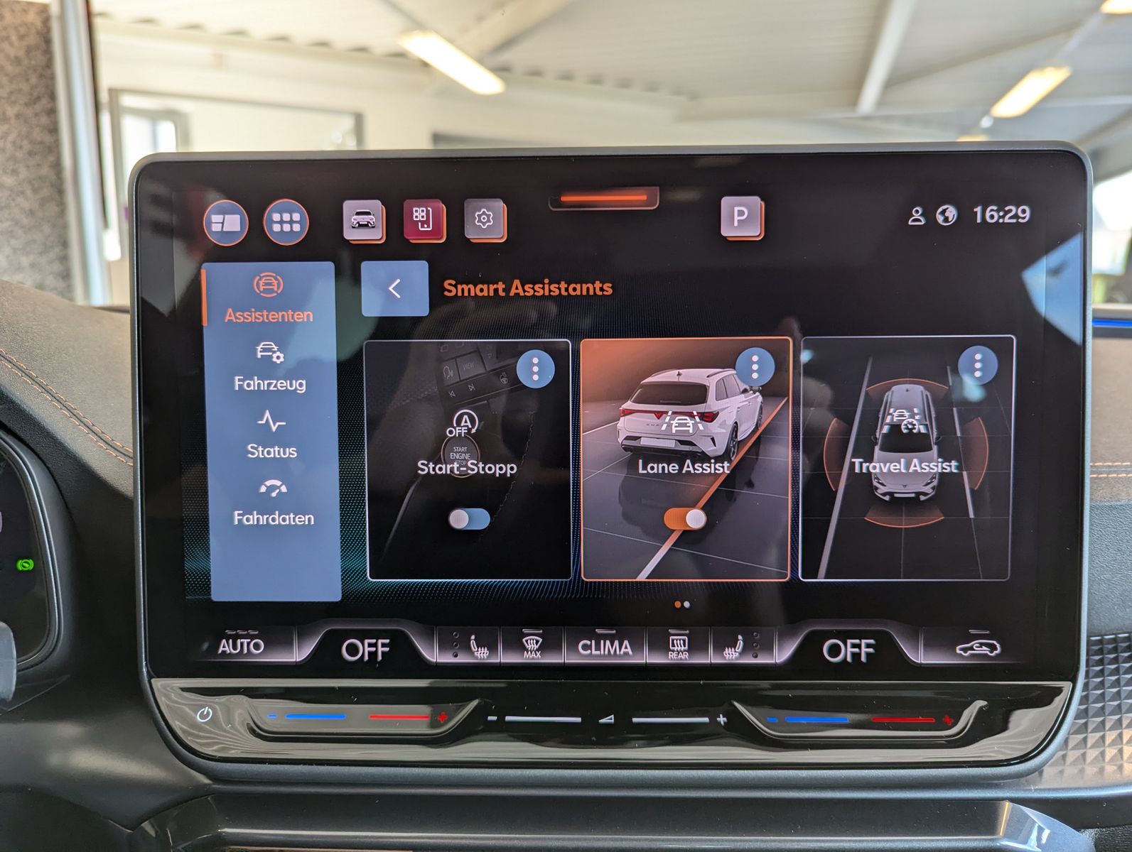 Fahrzeugabbildung CUPRA Leon 2.0 TSI 4D VZ Matrix Pano Sennheiser AHK 19