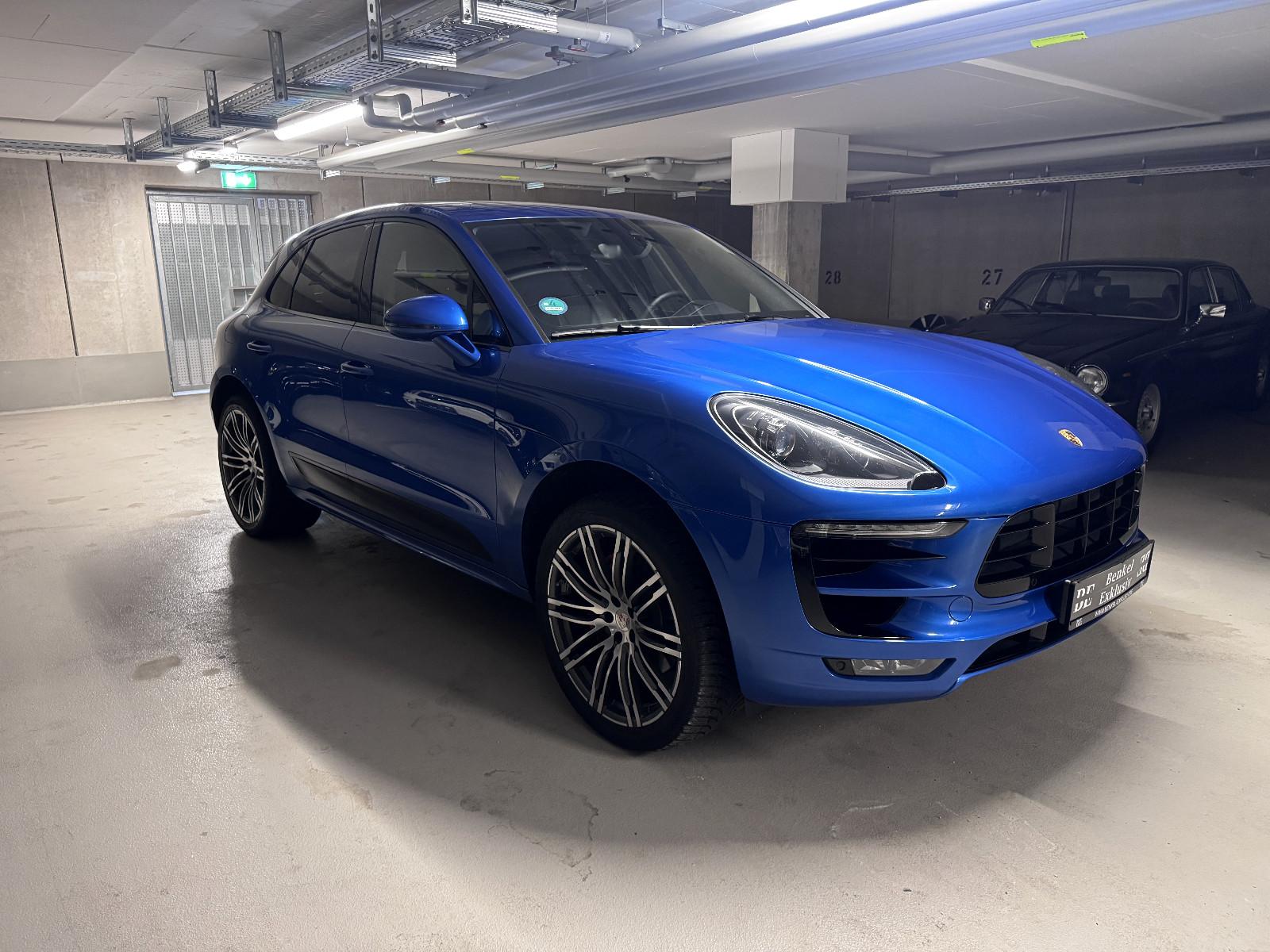 Porsche Macan Turbo [Carbon][Sport][Pano]