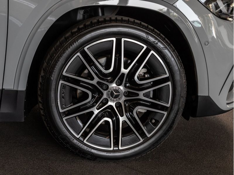 Mercedes-Benz GLA 250 4M AMG-Sport MLB Pano AHK Night Distr 20 foto 8