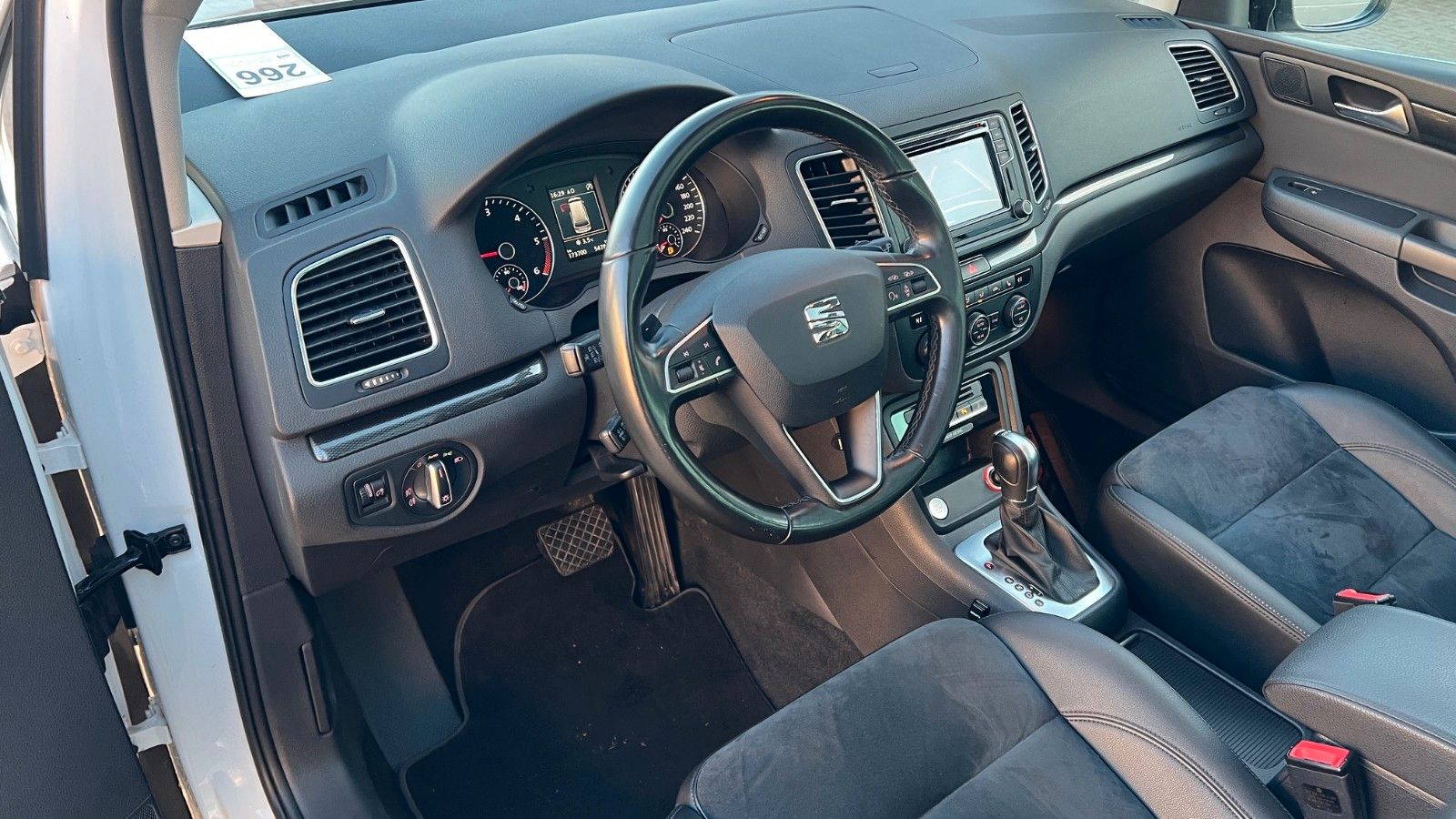 Fahrzeugabbildung SEAT Alhambra Style Plus