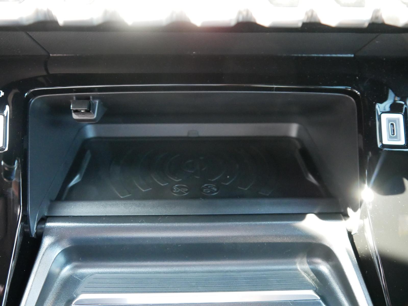 Peugeot 2008 PureTech 145 Aut. LED ACC Navi 360°