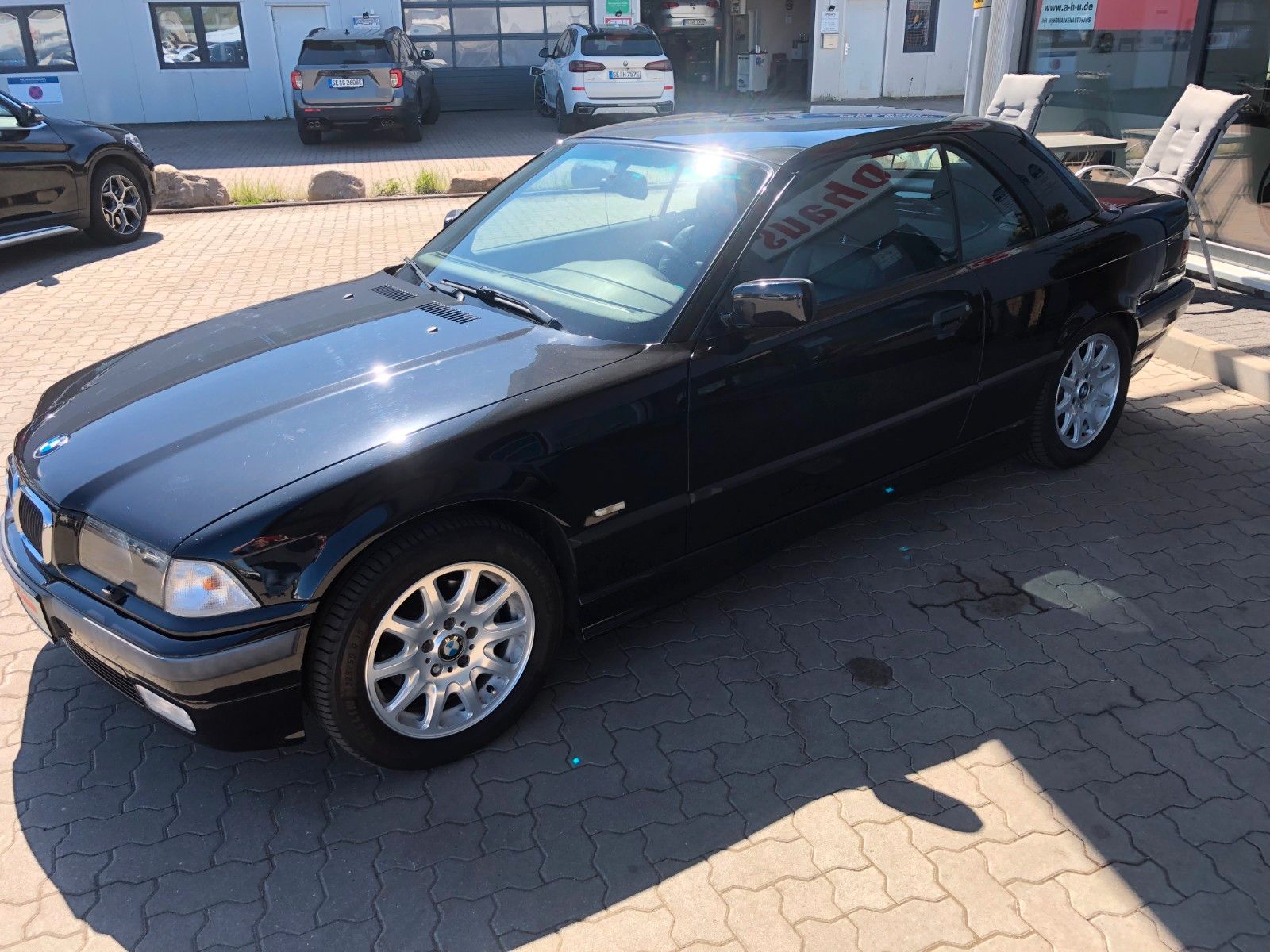 Fahrzeugabbildung BMW 328i Cabrio Automatik Leder Tüv 3/28