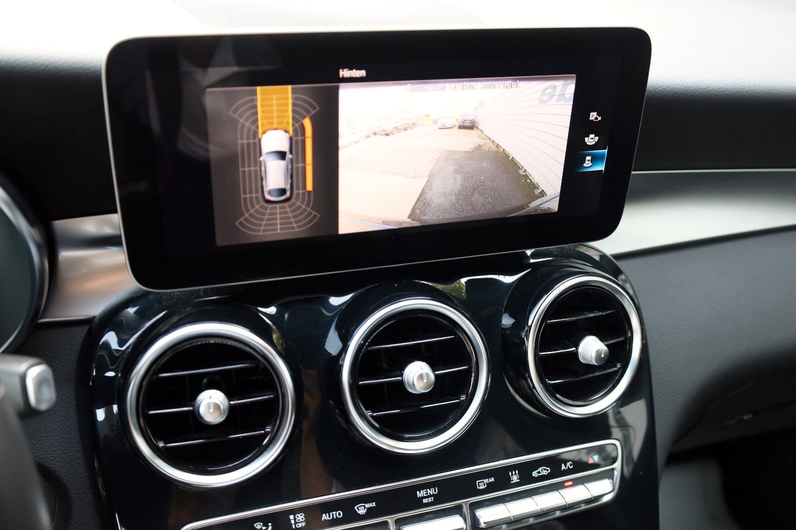 Fahrzeugabbildung Mercedes-Benz GLC 300 de 4Matic Coupè,Leder,Navi,LED,SH,Kamera