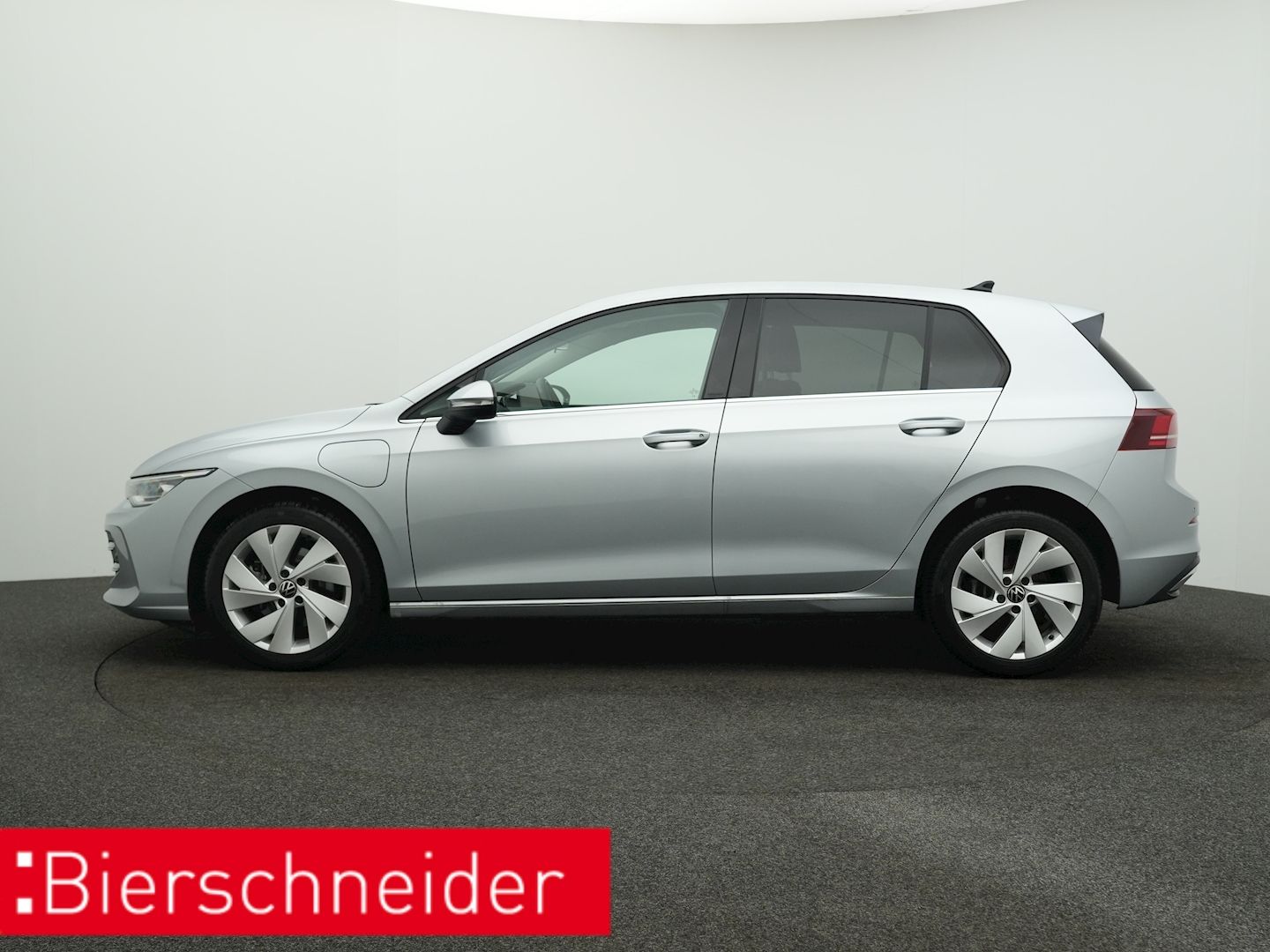 Volkswagen Golf 8 1.5 TSI eHybrid DSG 5-J-GAR NAVI AHK LED imagem 3