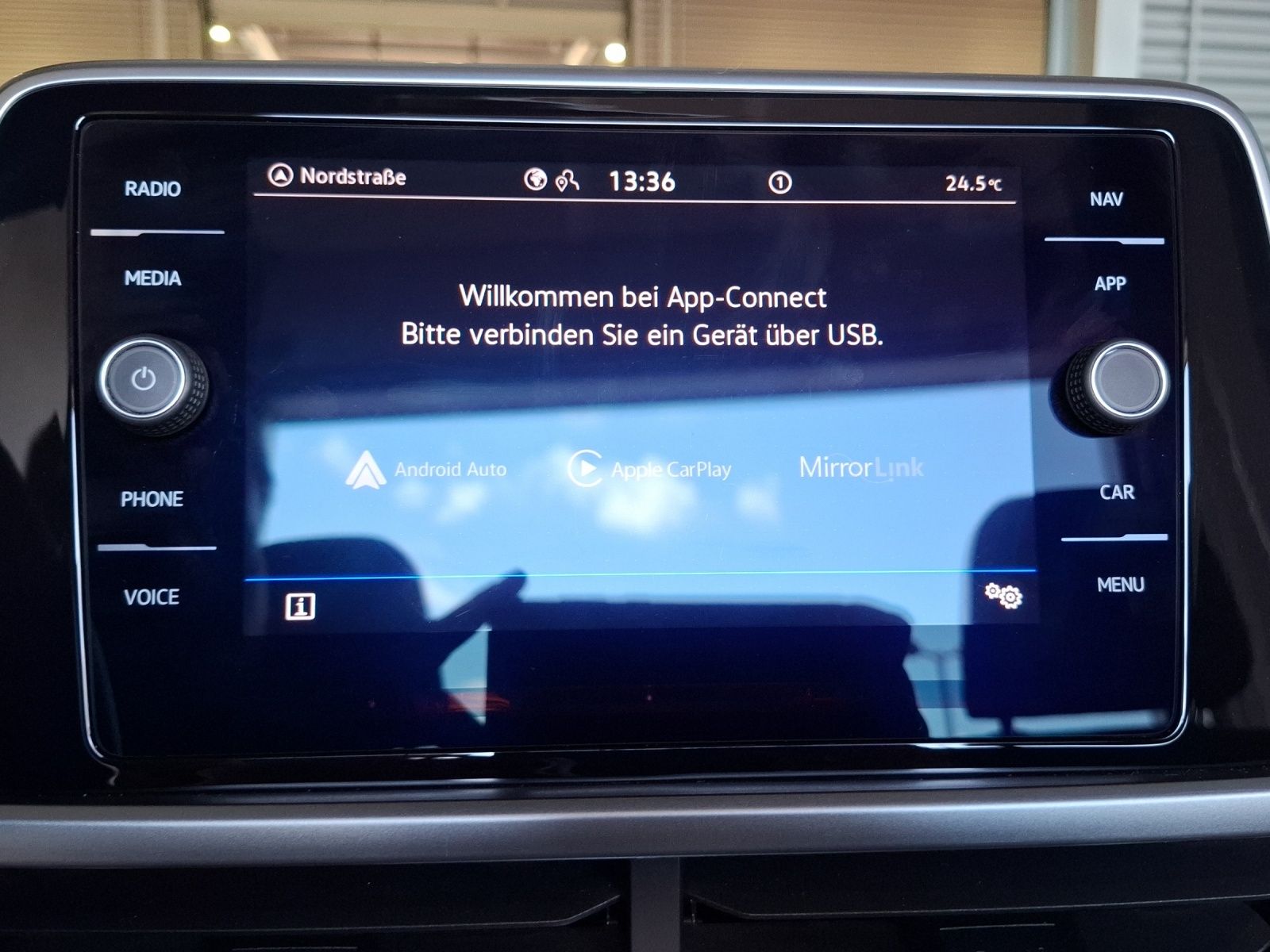 Fahrzeugabbildung Volkswagen T-Roc Cabriolet TSI Style LEDplus Navi AID ACC R
