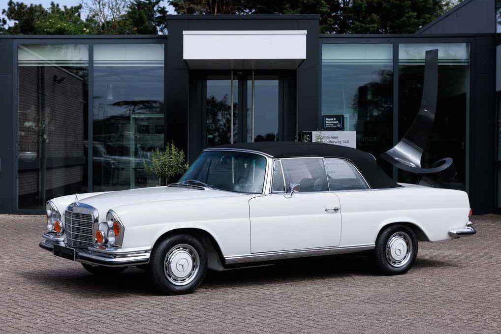 Mercedes-Benz W111 | Komplett restauriert | Flachkühler | Komp