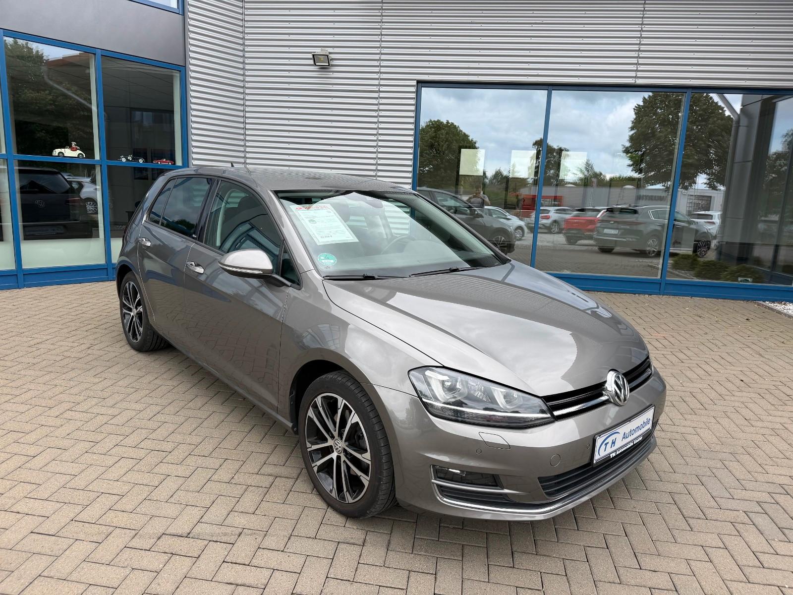 Volkswagen Golf VII Lim. Allstar BMT/Kamera/abn.AHK/Navi
