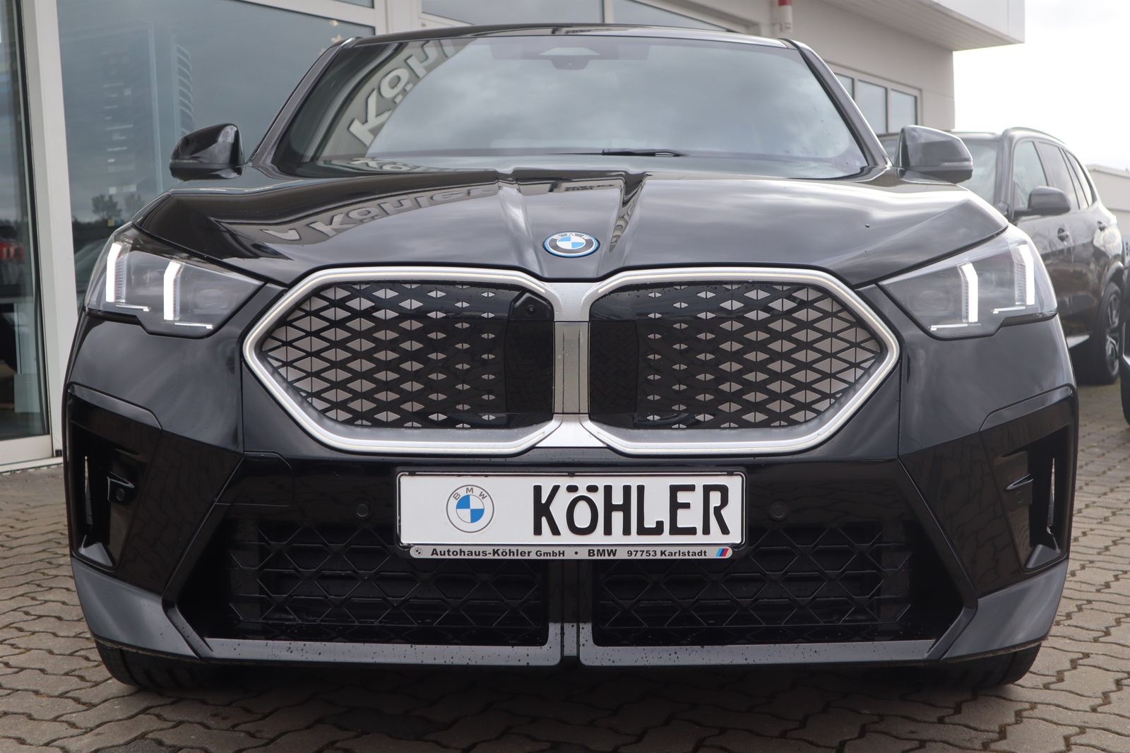 BMW iX2 eDrive20 M Sport/AHK/HeadUp/DAB/LED/SHZ RFK imagem 2