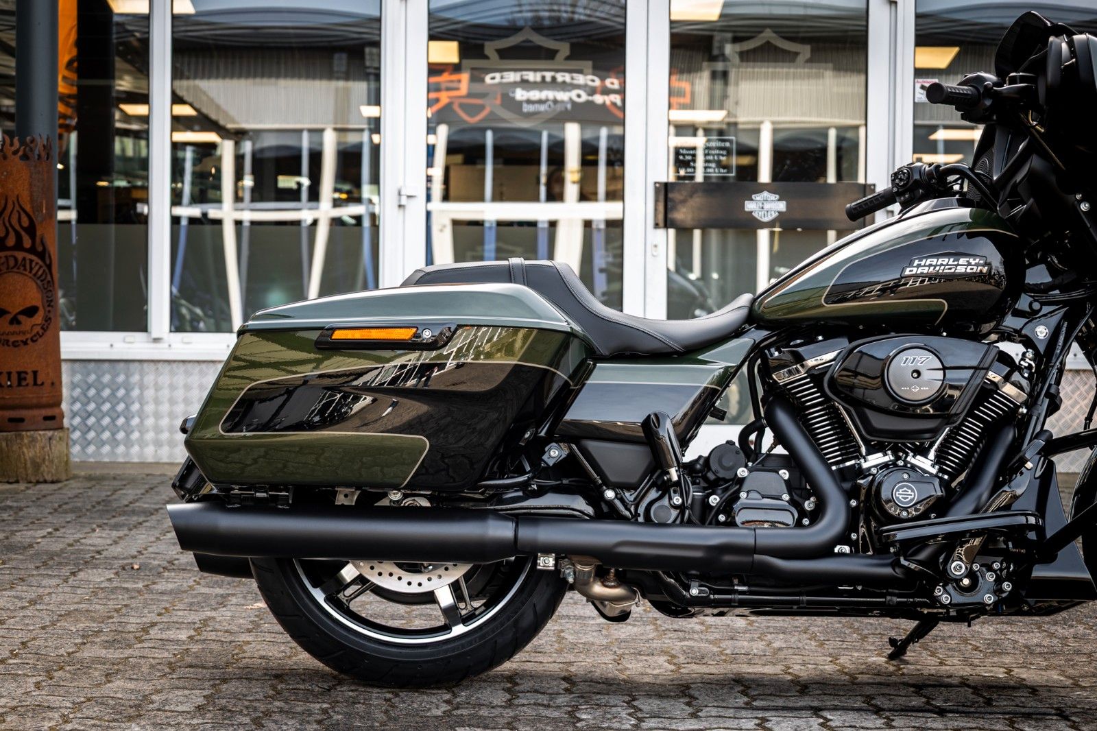Fahrzeugabbildung Harley-Davidson Street Glide FLHX MY26 117 CUI