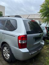 Kia Carnival - gebrauchte Kia Carnival aus dem Jahr 2009