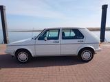 Volkswagen Golf 1 GTI Pirelli  - Volkswagen Golf GTI pirelli mit Benzin-Antrieb