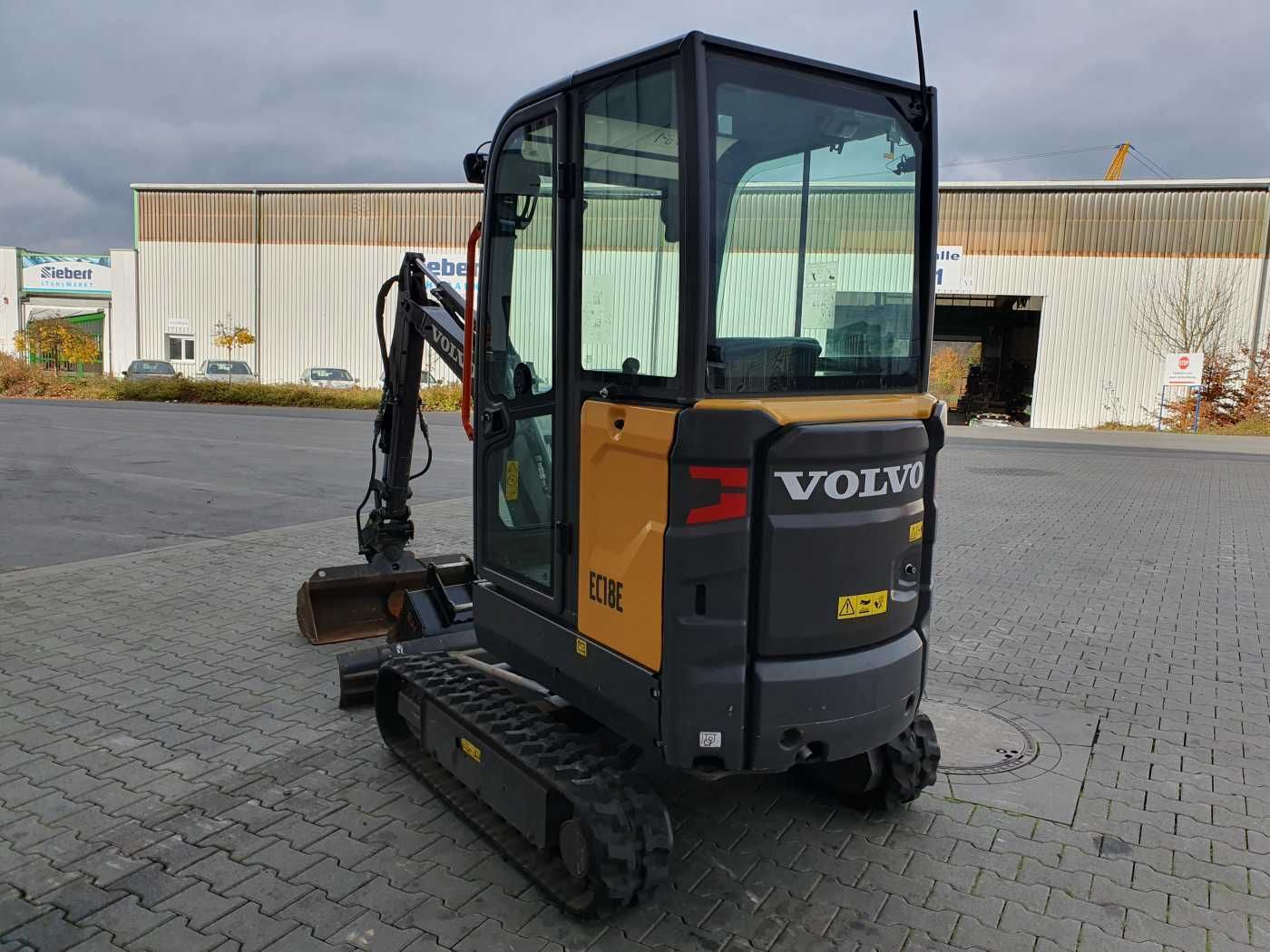 Fahrzeugabbildung Volvo EC18E / nur 415h! / MS01 / 2021 / inkl 2x Löffel