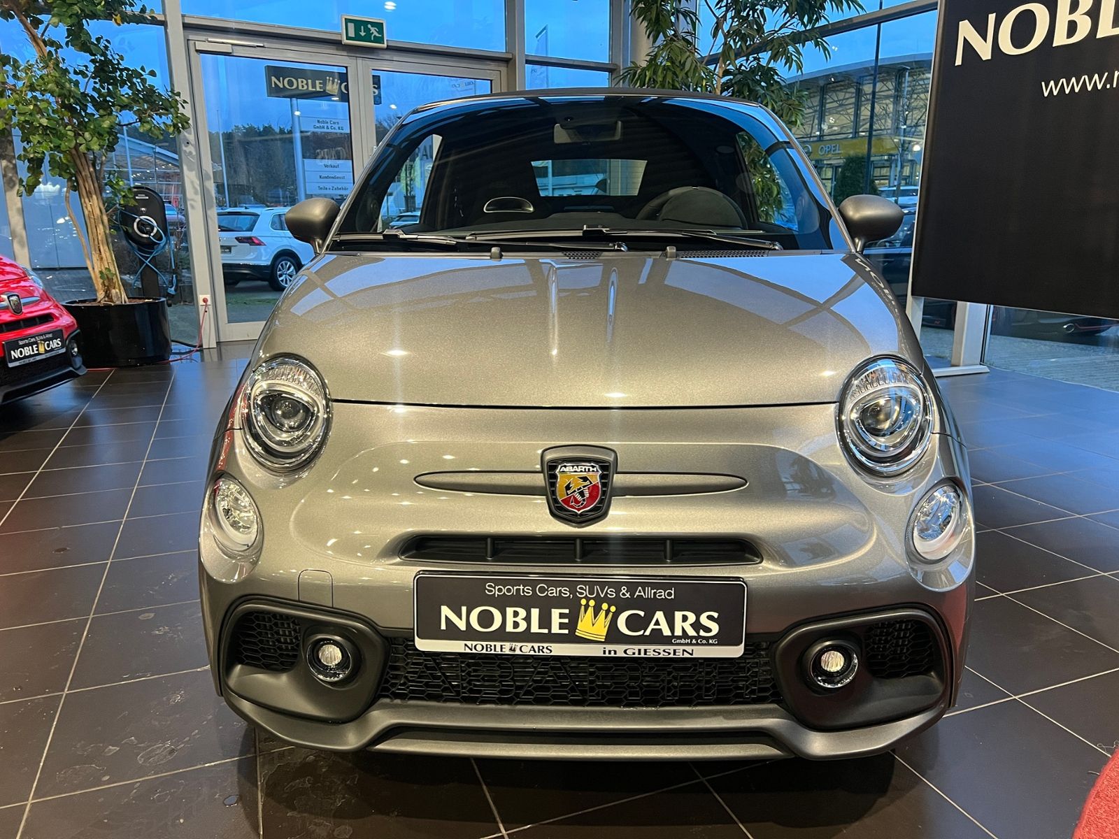 Fahrzeugabbildung Abarth 595C T-Jet NAV DAB PDC ALU