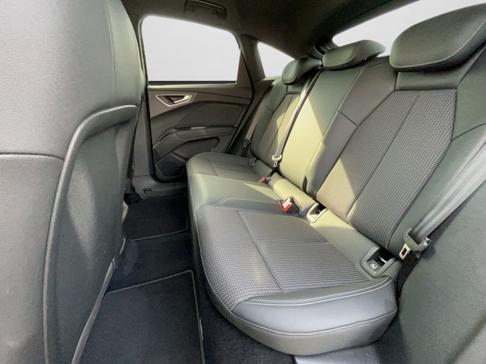 Audi Q4 e-tron - Bild 15