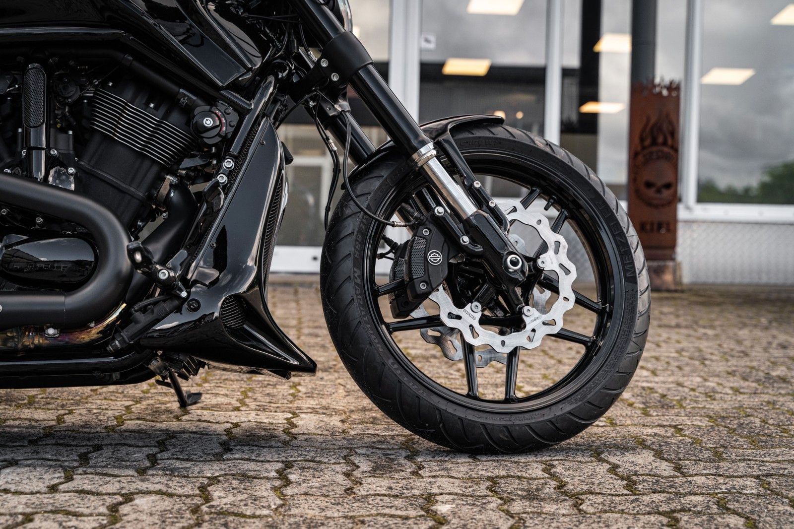 Fahrzeugabbildung Harley-Davidson VRSCDX Night Rod Special AIRRIDE 280 BadBoyCusto