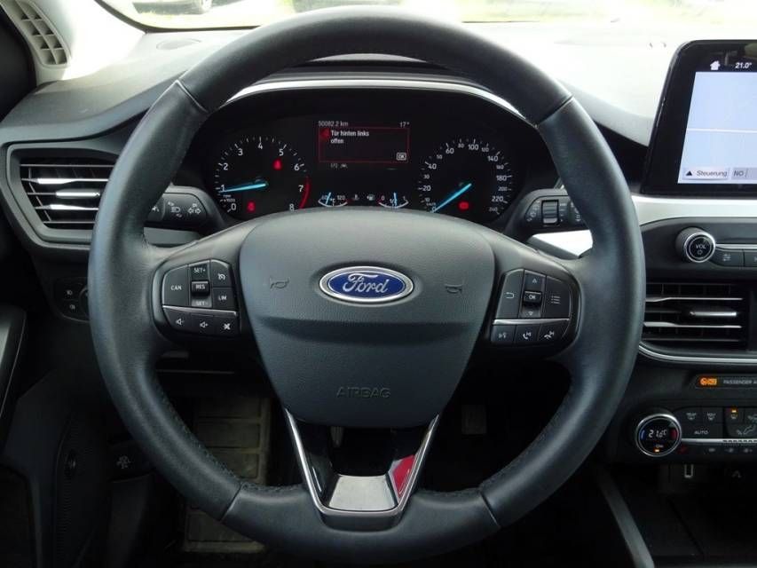 Fahrzeugabbildung Ford FOCUS Cool & Connect 1,0 EcoBoost S/S
