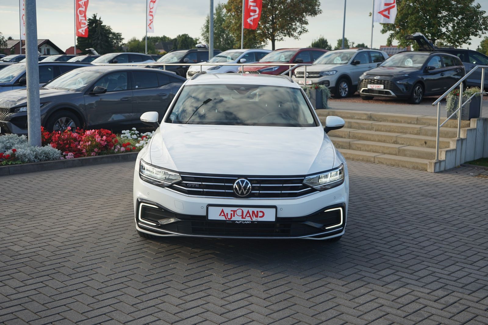 Volkswagen Passat Variant 1.4 TSI DSG GTE LED Navi ACC AHK imagem 3