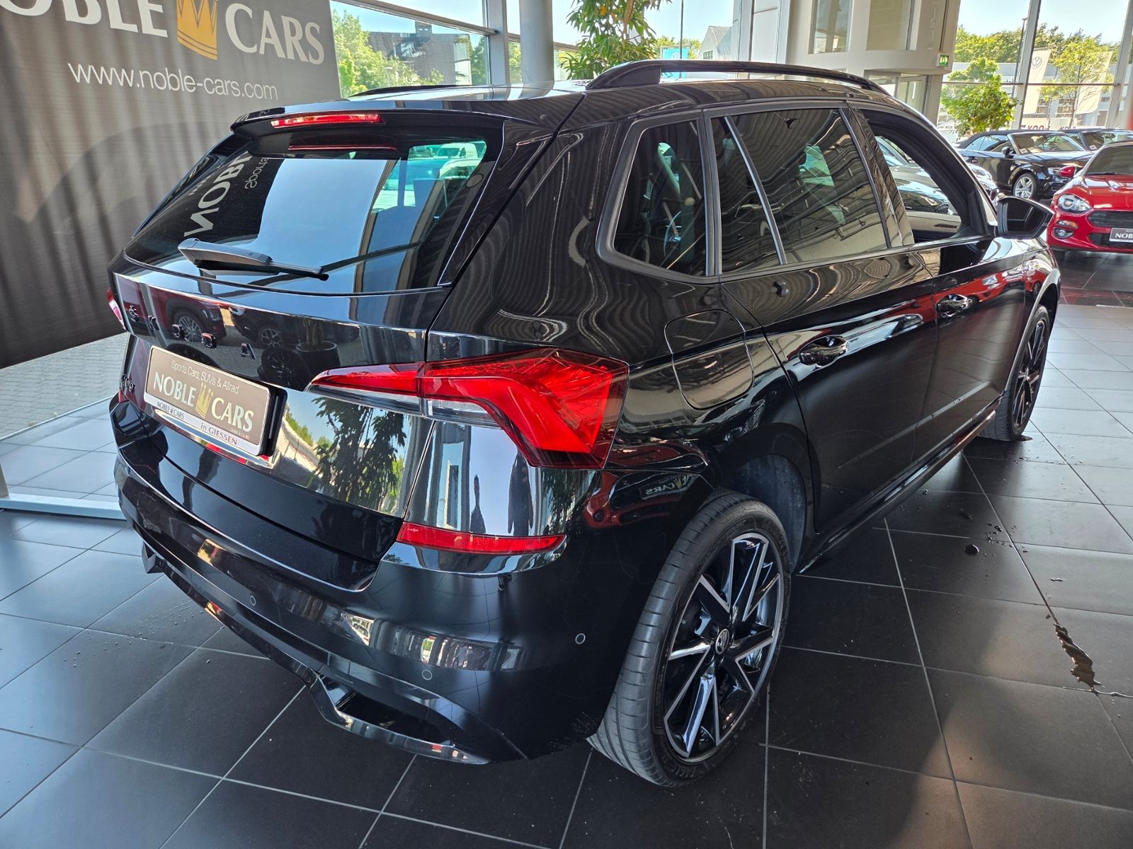 Fahrzeugabbildung SKODA KAMIQ  Monte Carlo PANO LED NAVI ALU