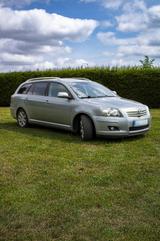 Toyota Avensis  / 1,8L / TÜV 07/28 / Erstz... - gebrauchte Toyota Avensis aus dem Jahr 2007
