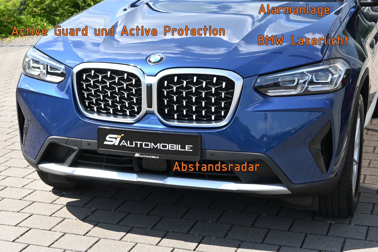 Fahrzeugabbildung BMW X4 xDr.30d °ACC°AHK°IND.MERINO-LEDER°STANDHEIZ.°
