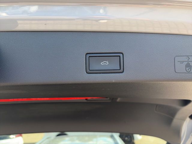 Golf VIII Variant 1.5 eTSI Style+LED+Standh.