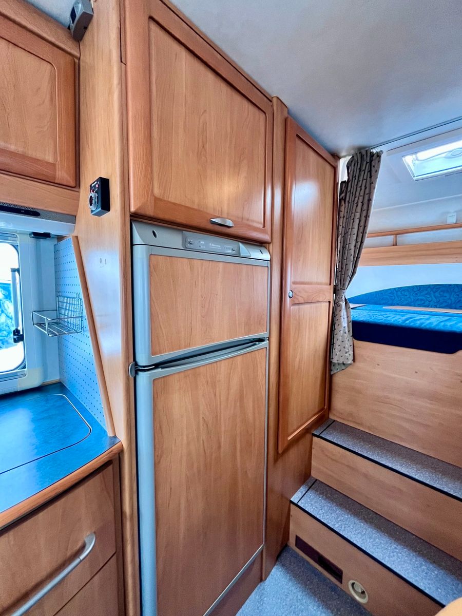 Fahrzeugabbildung HYMER / ERIBA / HYMERCAR B 644 - TV, Sat, Markise, Automatik-
