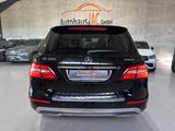Mercedes-Benz ML 350/BlueEfficiency/NAVI/LEDER/TEMPOMAT/2.HAND - Mercedes-Benz ML-Klasse mit Benzin-Antrieb: Automatik