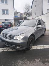 Mercedes-Benz Mercedes Benz C240 - gebrauchte Mercedes-Benz C 240 aus dem Jahr 2005