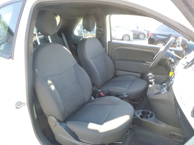 Fahrzeugabbildung Fiat 500 >Navi mit DAB-Radio<