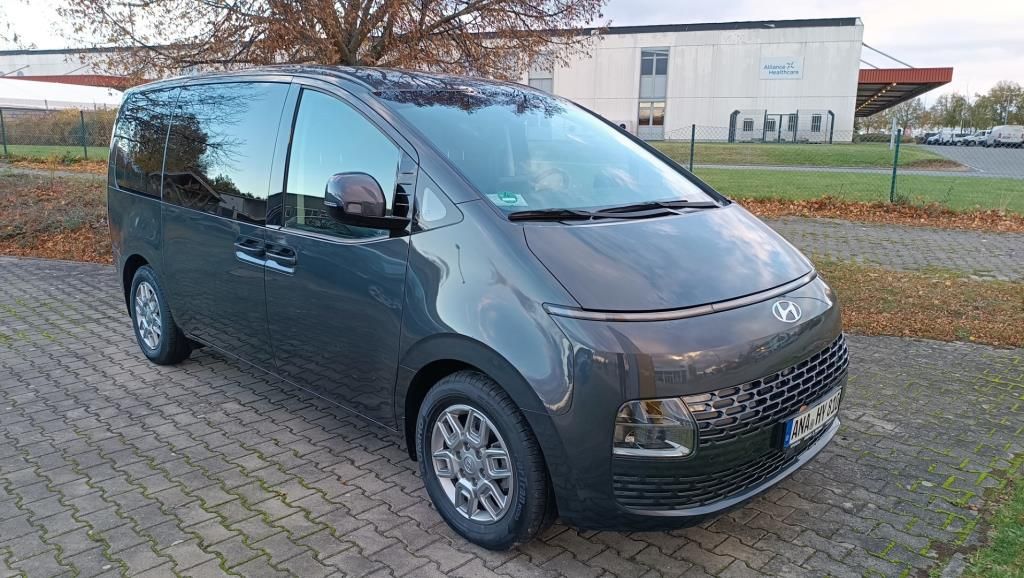 Autohaus Zimpel & Franke -  Hyundai STARIA 2.2 CRDi Trend 9-Sitzer Navi Kamera LED - Bild 3