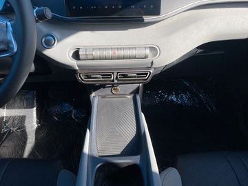 BYD Dolphin Surf Boost 43kWh KAMERA ACC ALU NAVI