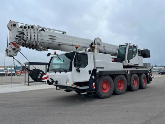 Liebherr LTM 1070-4.2