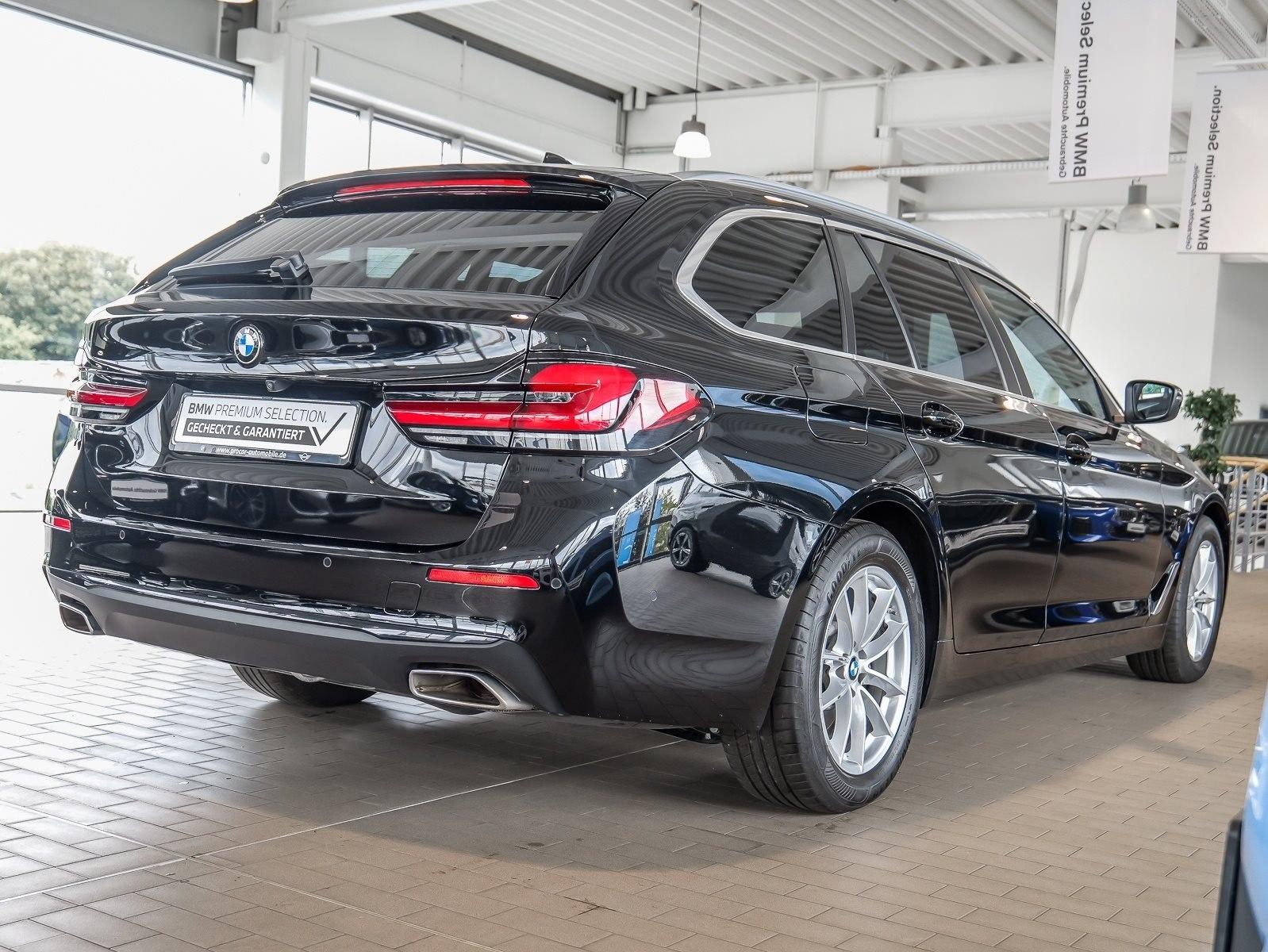 BMW 520d xDrive Touring Anhängk. Sportsitz Kamera