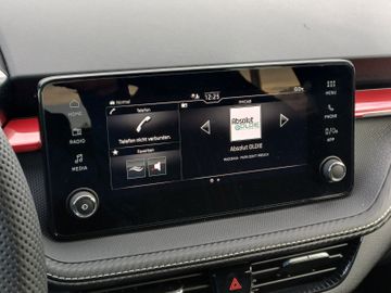 Bild 22 Skoda Fabia DSG Monte Carlo LED SmartLink Kamera 85KW