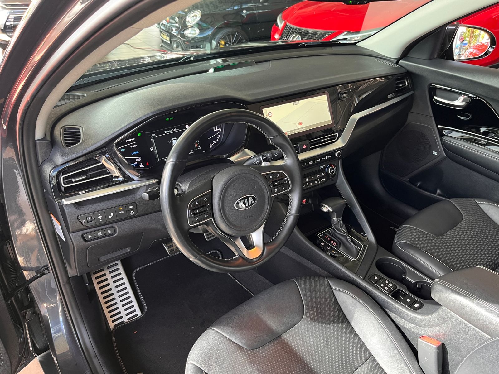 Fahrzeugabbildung Kia Niro Spirit PHEV LED NAVI LEDER SHZ AHK