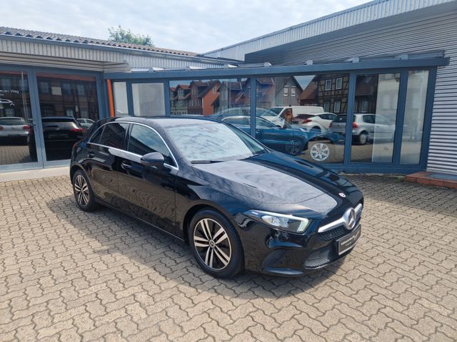 MERCEDES-BENZ A 200 d Automatik Klima Kamera Navi Sitzhzg