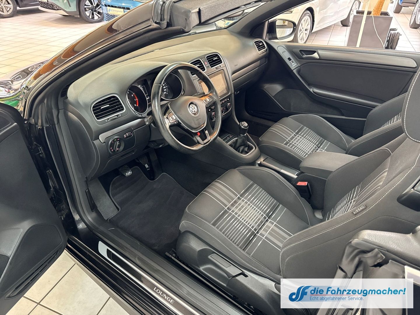Fahrzeugabbildung Volkswagen Golf VI Cabriolet Lounge BMT Navi Dyn. Kurvenlic