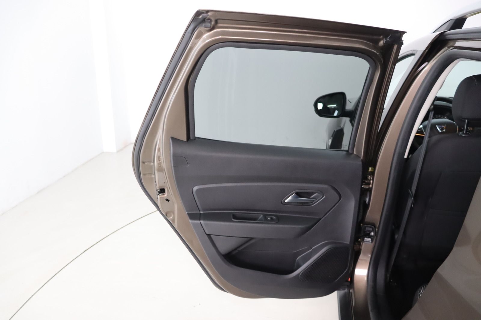 Fahrzeugabbildung Dacia Duster II 1.4 * 1. Hand * Navi * SHZ
