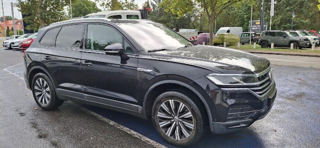 Volkswagen Touareg Basis 4Motion