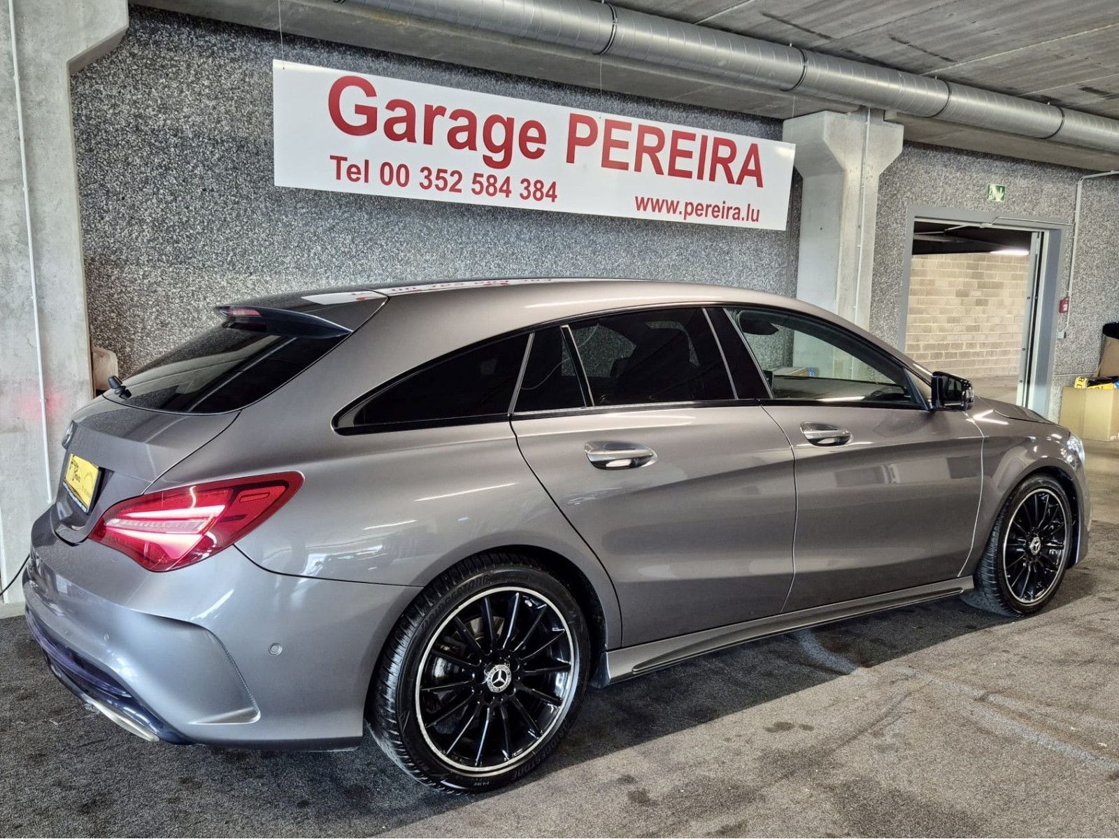 Mercedes-Benz CLA 200 Shooting Brake AMG LINE HARMAN KARDON CU imagem 2