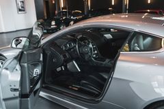 Fahrzeugabbildung Aston Martin V8 Vantage S *MWST. / 2. HAND / SCHECKHEFT*