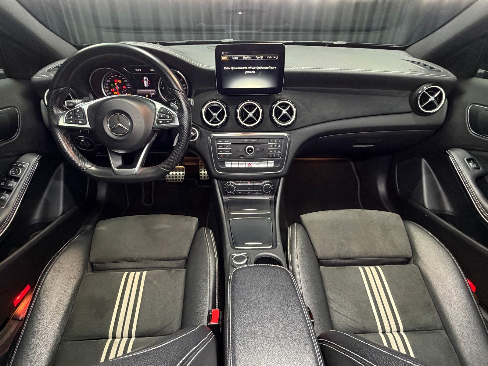 Fahrzeugabbildung Mercedes-Benz A 200 CDI|AMG-LINE|7G AUTOMATIK|NAVI|KAMERA